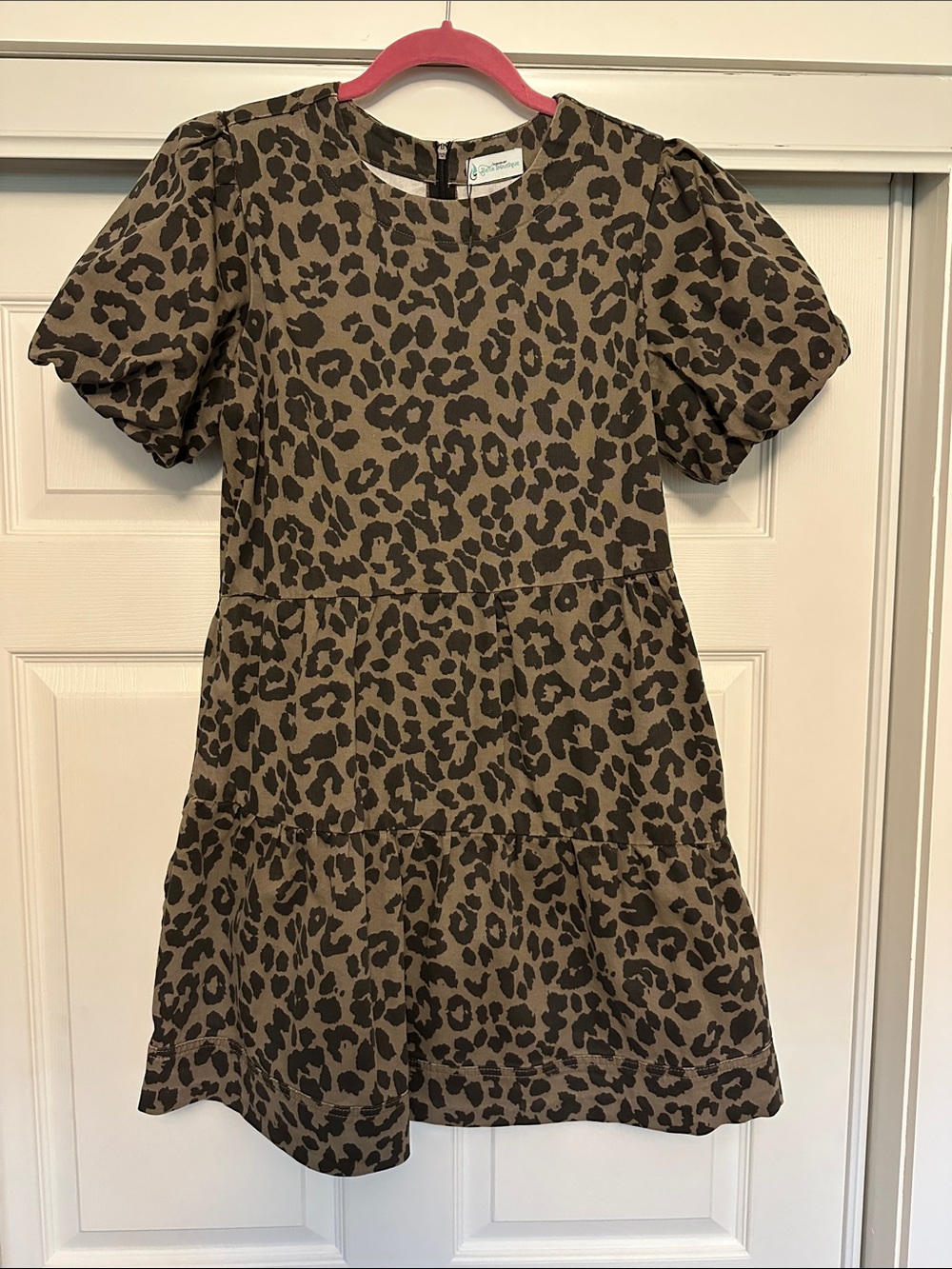 Leopard PrintMini Dress with Puff Sleeves